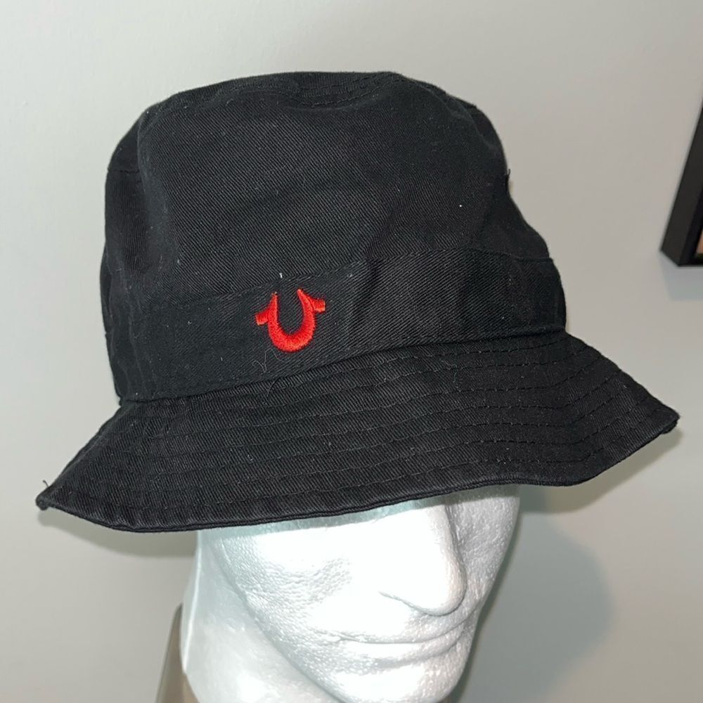 All New NO TAGS Black w/Red Unisex TRUE RELIGION Crushable Bucket Hat Cap